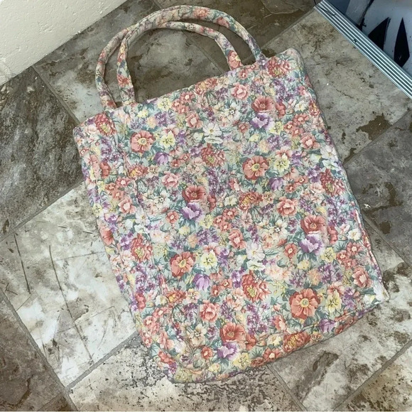 Women’s Vintage Grandma  Cottagecore Floral Print Handmade Hand-Knit Tote Bag - Picture 1 of 12